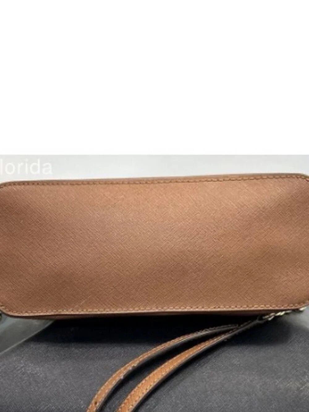> Michael Kors Tan Crossbody Bag with Gold Chain Accents